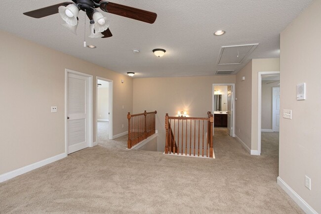 Building Photo - Beautiful 3 Bedroom Home w/Loft in Cary! - Available July 7th
