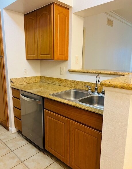 Building Photo - 3231 Allen Pkwy