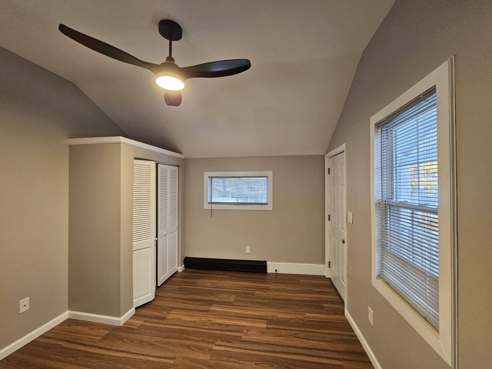 Building Photo - 114 Clinton Street