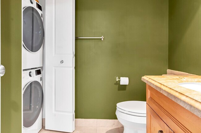 Building Photo - 2500 E Las Olas Blvd