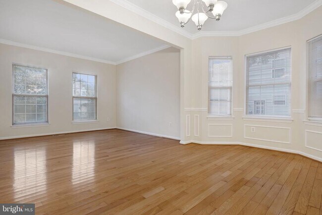 Building Photo - 507 Cross Creek Ct