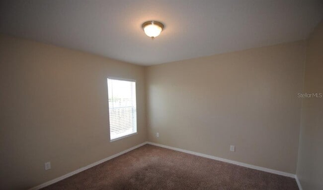 Building Photo - 2082 Onondaga Ln