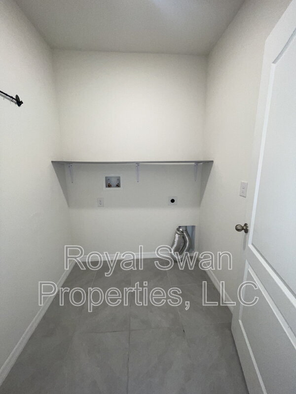 Building Photo - 5619 Siltstone St