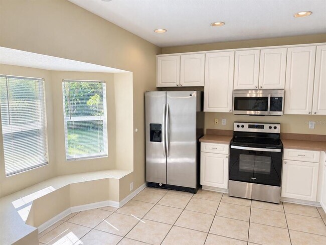 Building Photo - 6509 Bridgecrest Dr