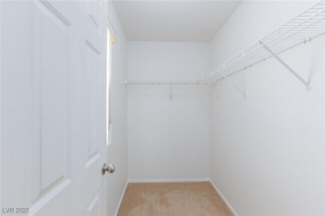 Building Photo - 7859 Windhamridge Dr