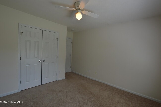 Building Photo - 120 Walnut Hills Dr