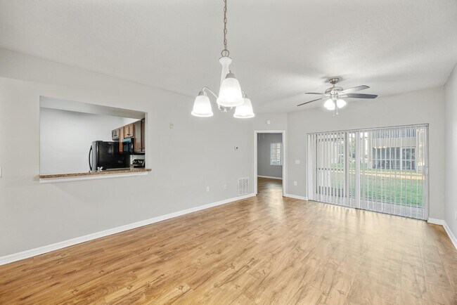 Building Photo - 9516 Amberdale Ct