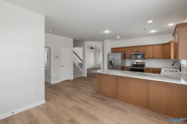Building Photo - 307 Acorn Grove Ln SW