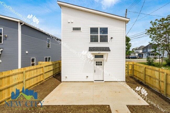 Building Photo - Newly Built Home! FranklintonNOW 3 Bedroom...