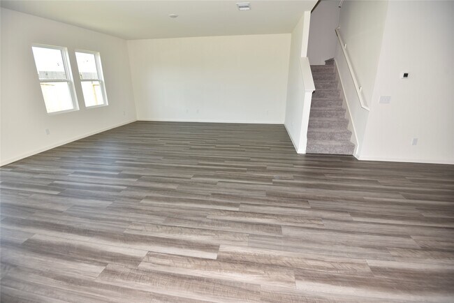 Building Photo - 21650 Cottage Ln