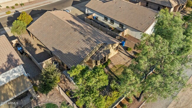 Building Photo - 8512 S 56th Ln