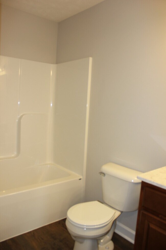 Building Photo - 163 Cedar Point Ln