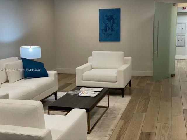 Building Photo - 2560 S Ocean Blvd