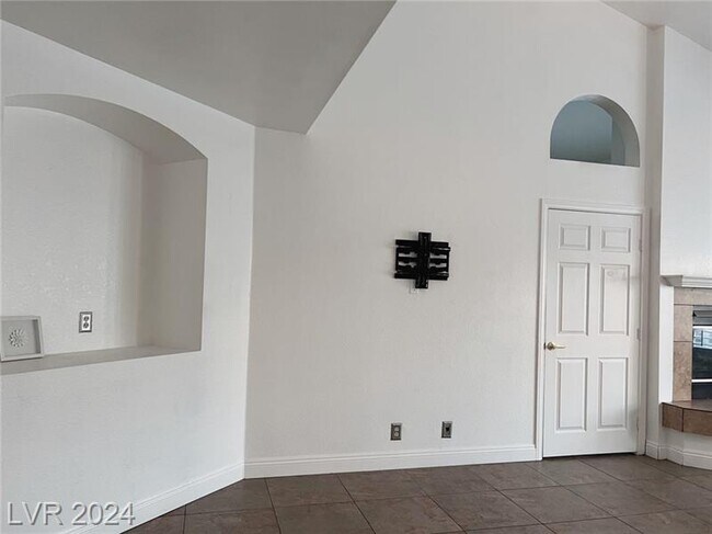 Building Photo - 7628 Spruce Run Ct