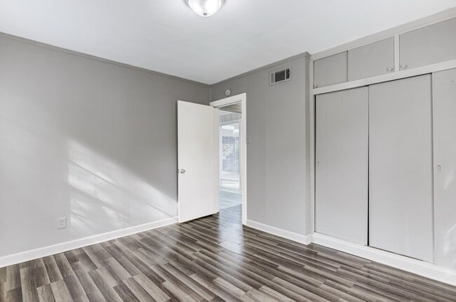 Building Photo - Limited Time: Qualified Tenants Get Half Price First Month – Pest Control & Appliances Covered!