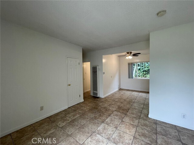 Building Photo - 701 Adlena Dr