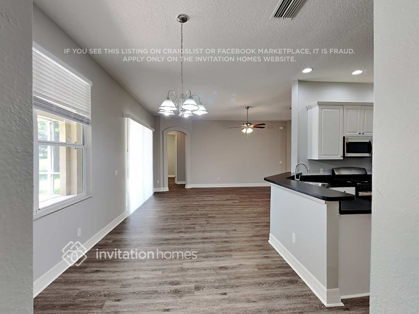 Building Photo - 8601 Herons Cove Pl