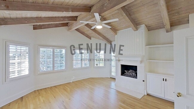 Building Photo - Beautiful Two-Level 5Bd 3.5Ba Home in Newport Beach