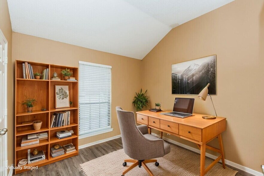 Building Photo - 829 Minuteman Dr