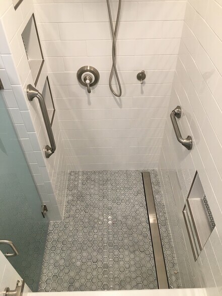 Bathroom D - 87 Irving St
