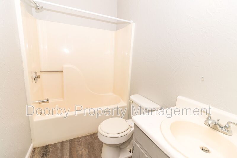 Building Photo - 8800 Millard Lee Ln