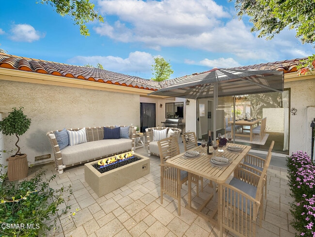 Building Photo - 655 Arroyo Oaks Dr