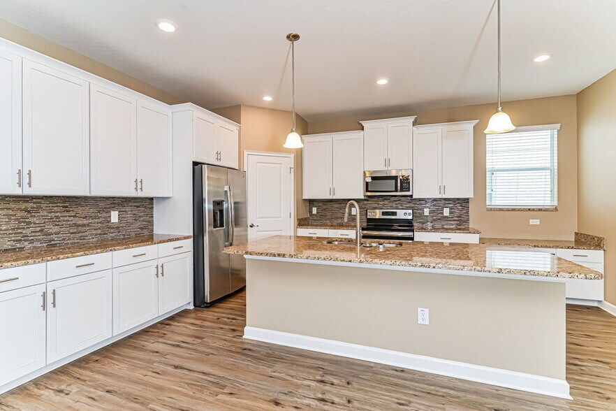 Building Photo - 9916 Pecan Hickory Way