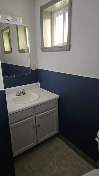 Building Photo - 1175 PA-390