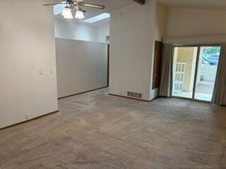 Building Photo - 10600 Towne Park Dr NE