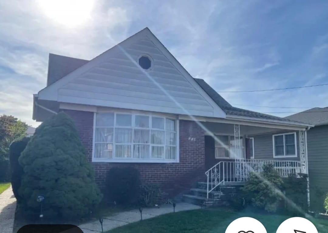 Building Photo - 734 Lake Ave