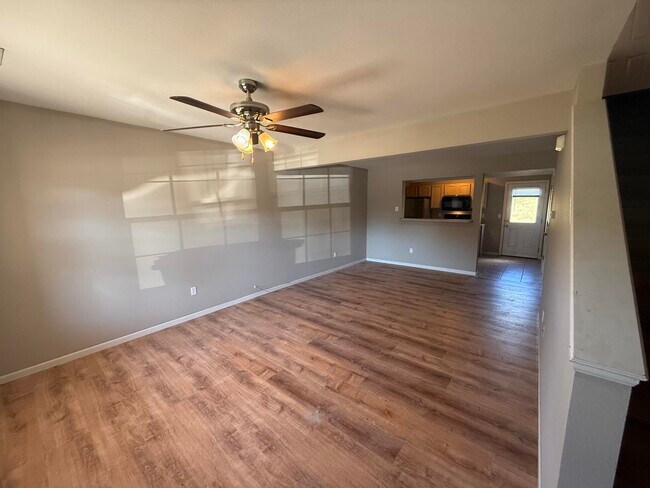 Building Photo - 4006 Snowy Owl Dr