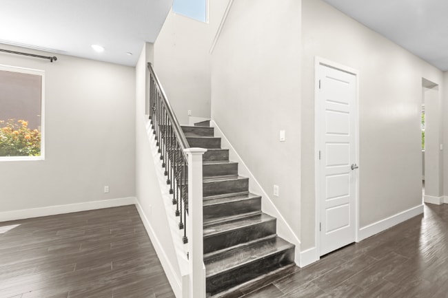Building Photo - 4560 White Sage St