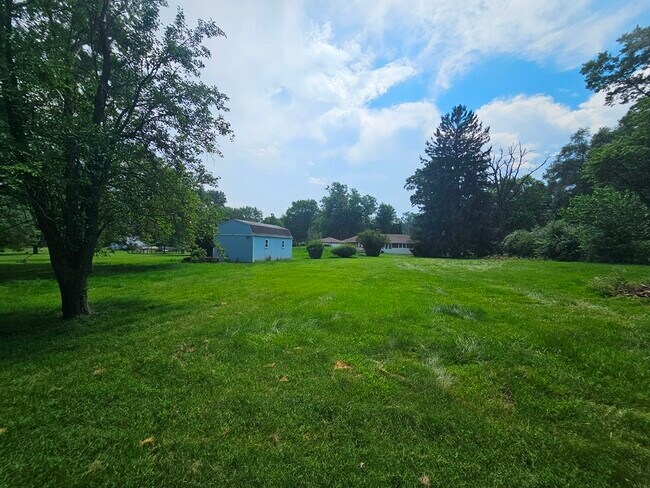 Building Photo - 7056 Osage Rd