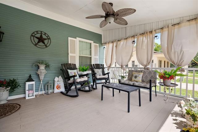 Building Photo - 809 SW 5th Ave