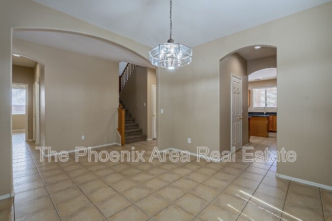 Building Photo - 43476 Caven Dr