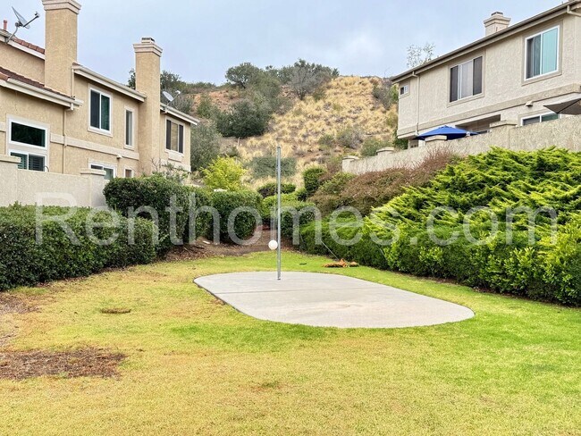 Building Photo - 11553 Westview Pkwy