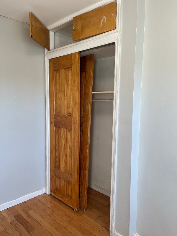 Building Photo - 27-32-32 12th St