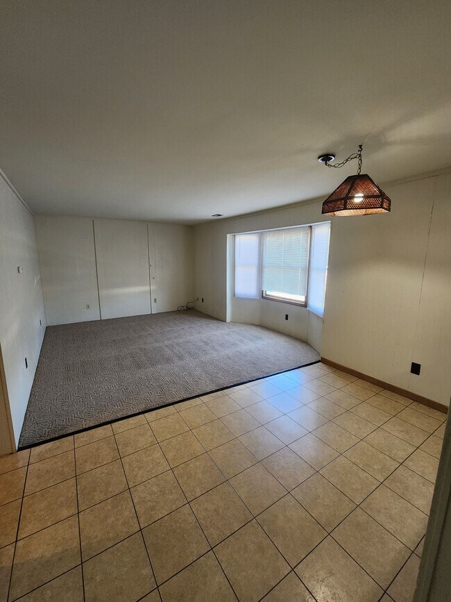 Building Photo - OldeTowne Apartments