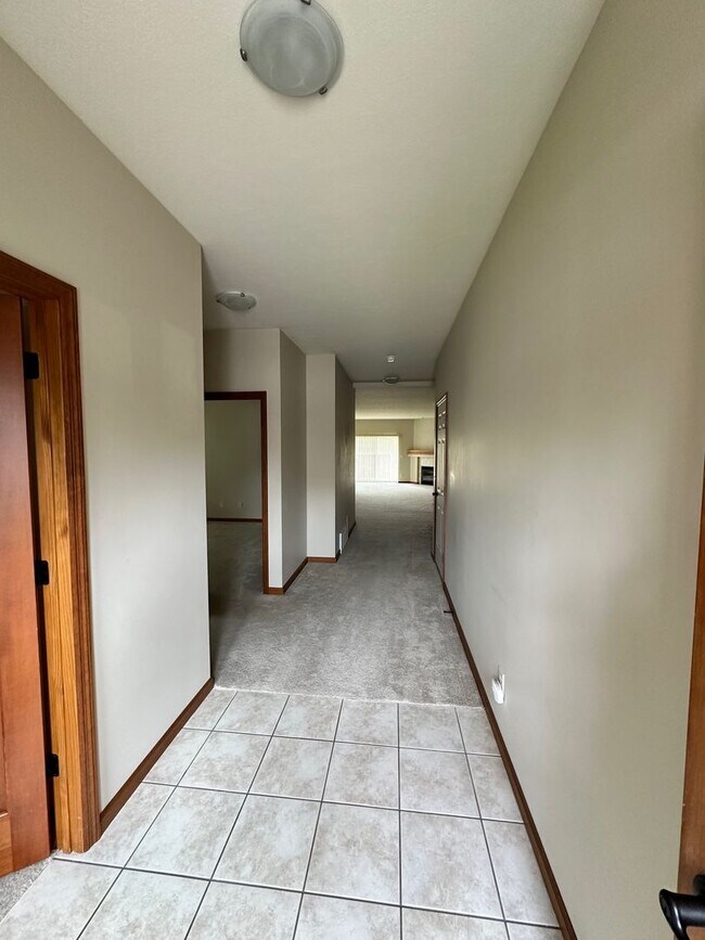 Building Photo - MIE451