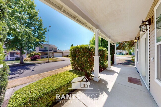 Building Photo - Spacious 3-Bedroom Home on a Corner Lot in Lacey!