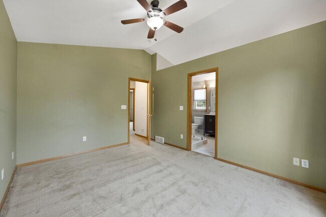 Building Photo - 2456 Mary Beth Ct