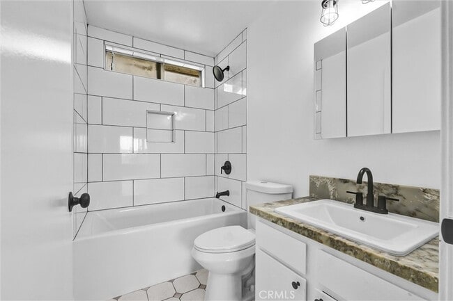 Building Photo - 20526 S Western Ave