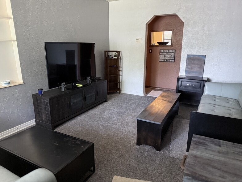 Livingroom - 4128 12th Ave N