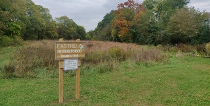 Building Photo - 1011 E Grand Ave