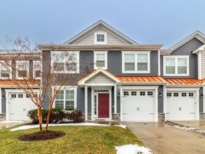 Building Photo - Spacious Furnished 4BR Townhome with First-Floor Owner’s Suite Near Rehoboth Beach - Sawgrass