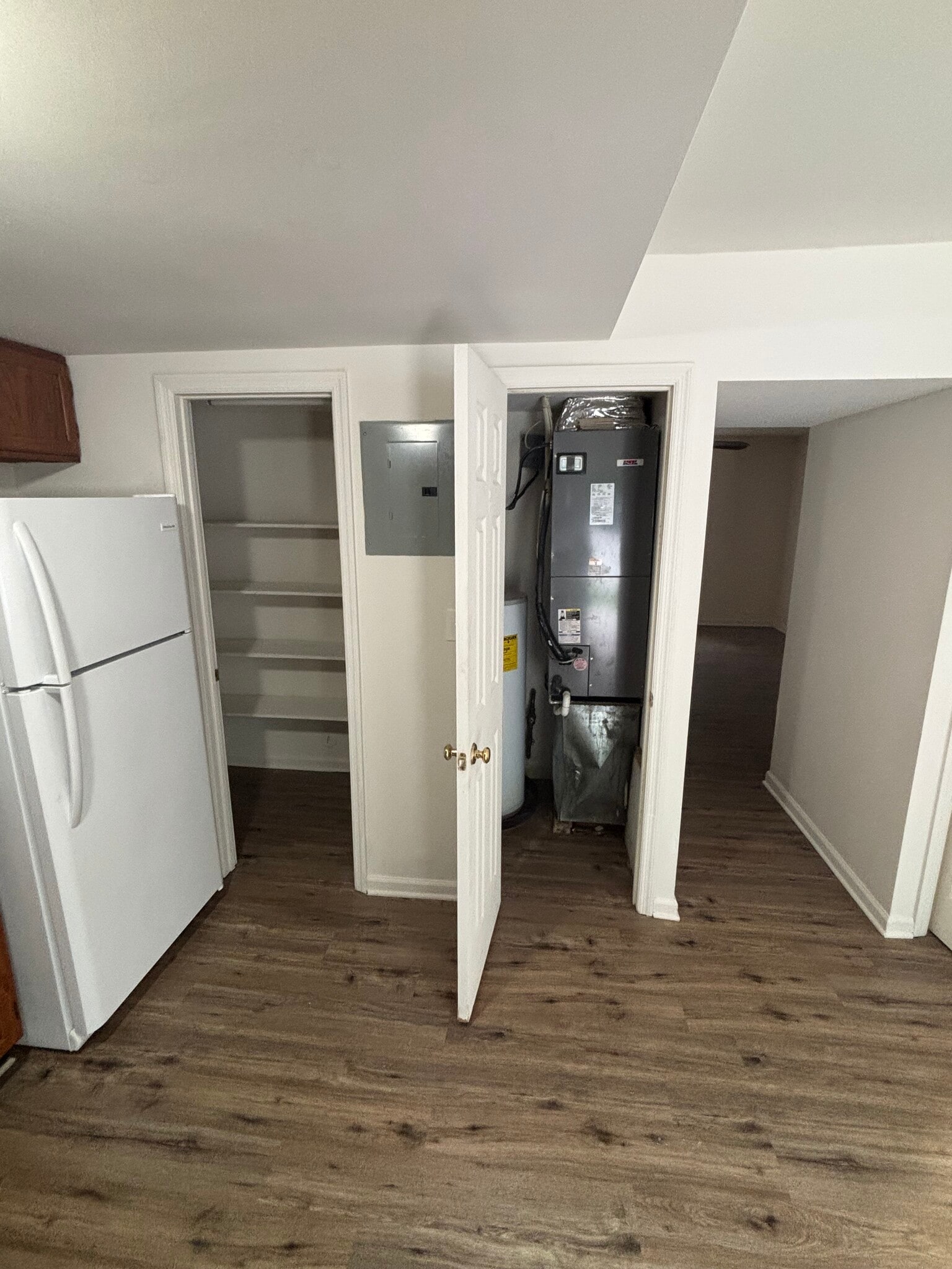 Hvac and water heater closet - 11425 Alanridge Ln