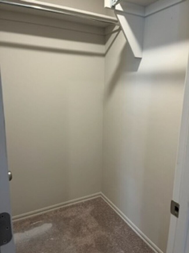 Building Photo - 1st Month Free!