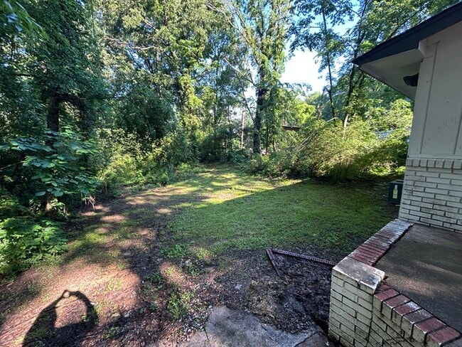 Building Photo - 217 Hilltop Rd