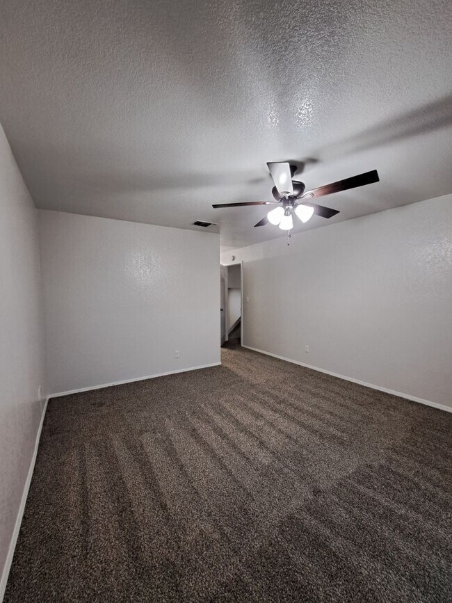 Building Photo - Beautiful 3-Bedroom Fresno Home with Backyard!