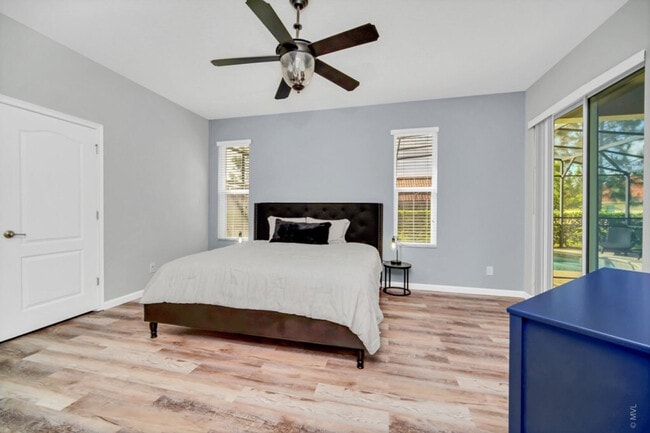 Building Photo - 4168 Oak Tree Dr